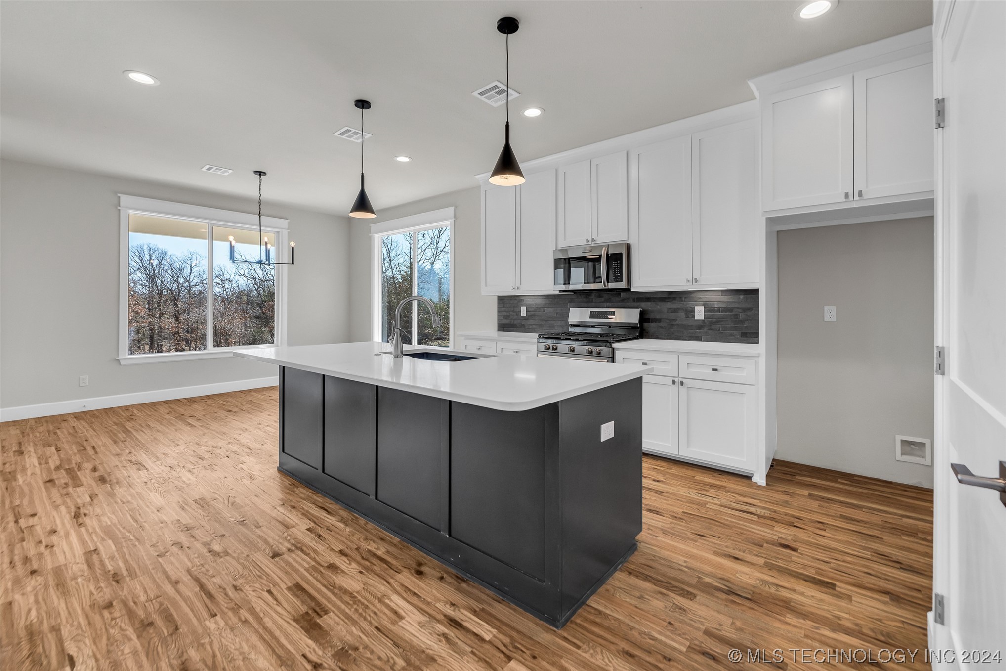 110 Pelican Point Place