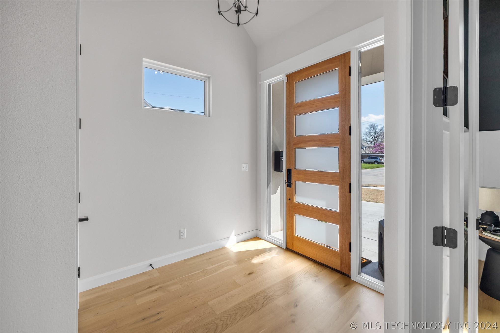 3722 S Norfolk Avenue