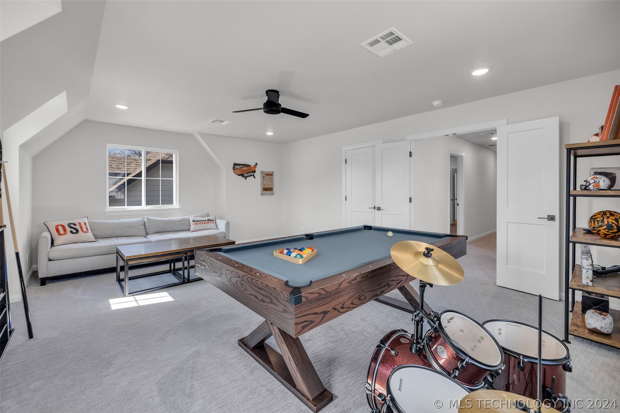 3722 S Norfolk Avenue