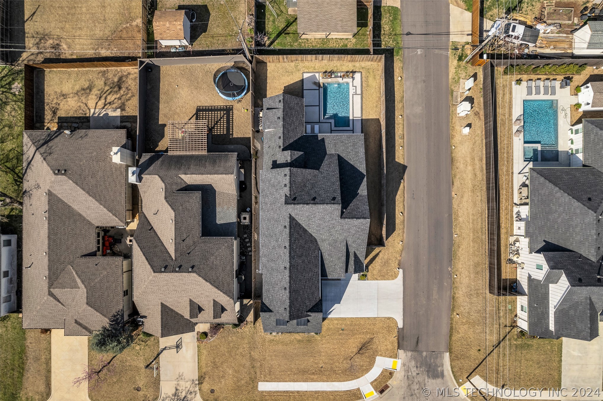 3722 S Norfolk Avenue