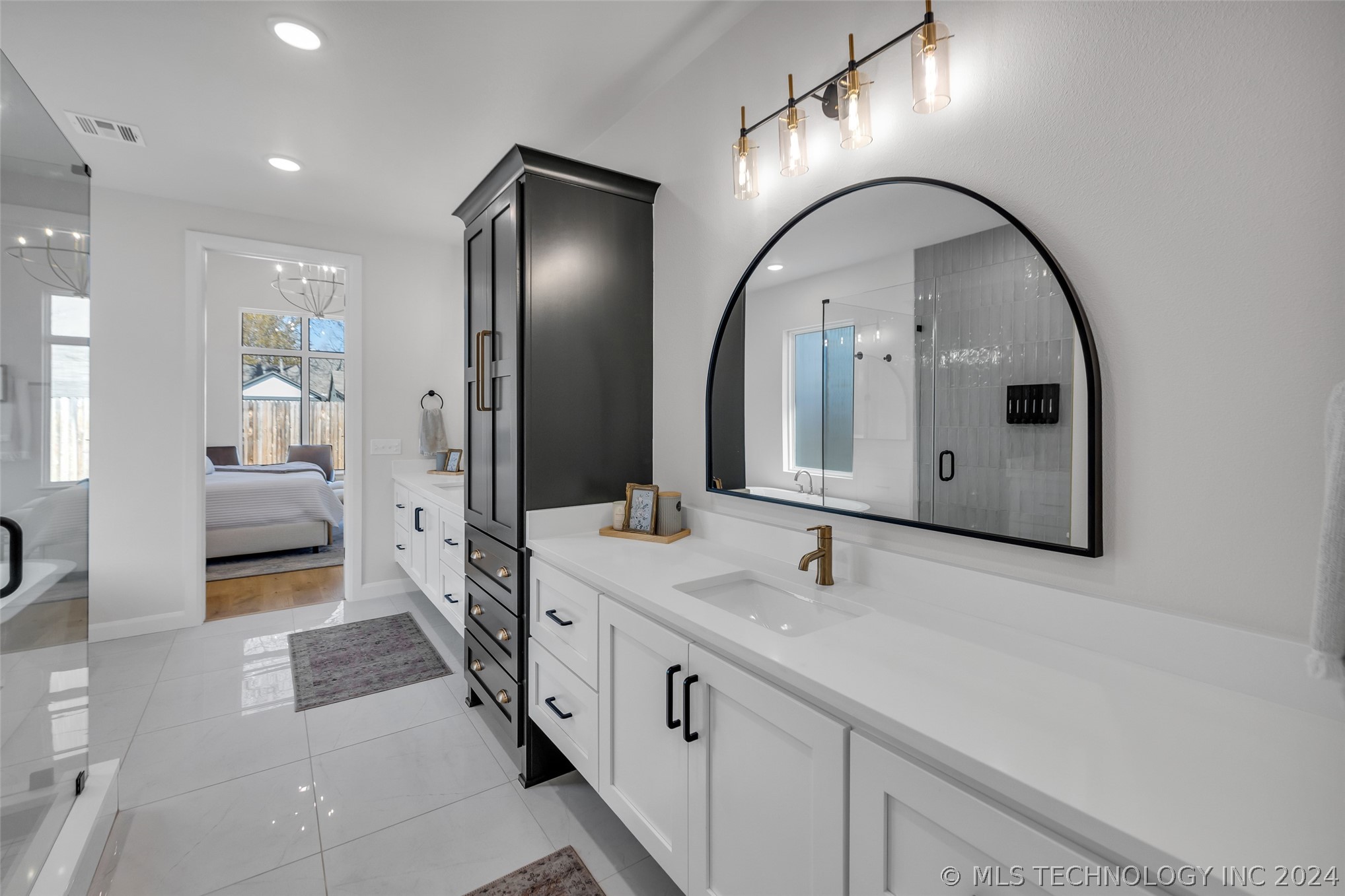 3722 S Norfolk Avenue