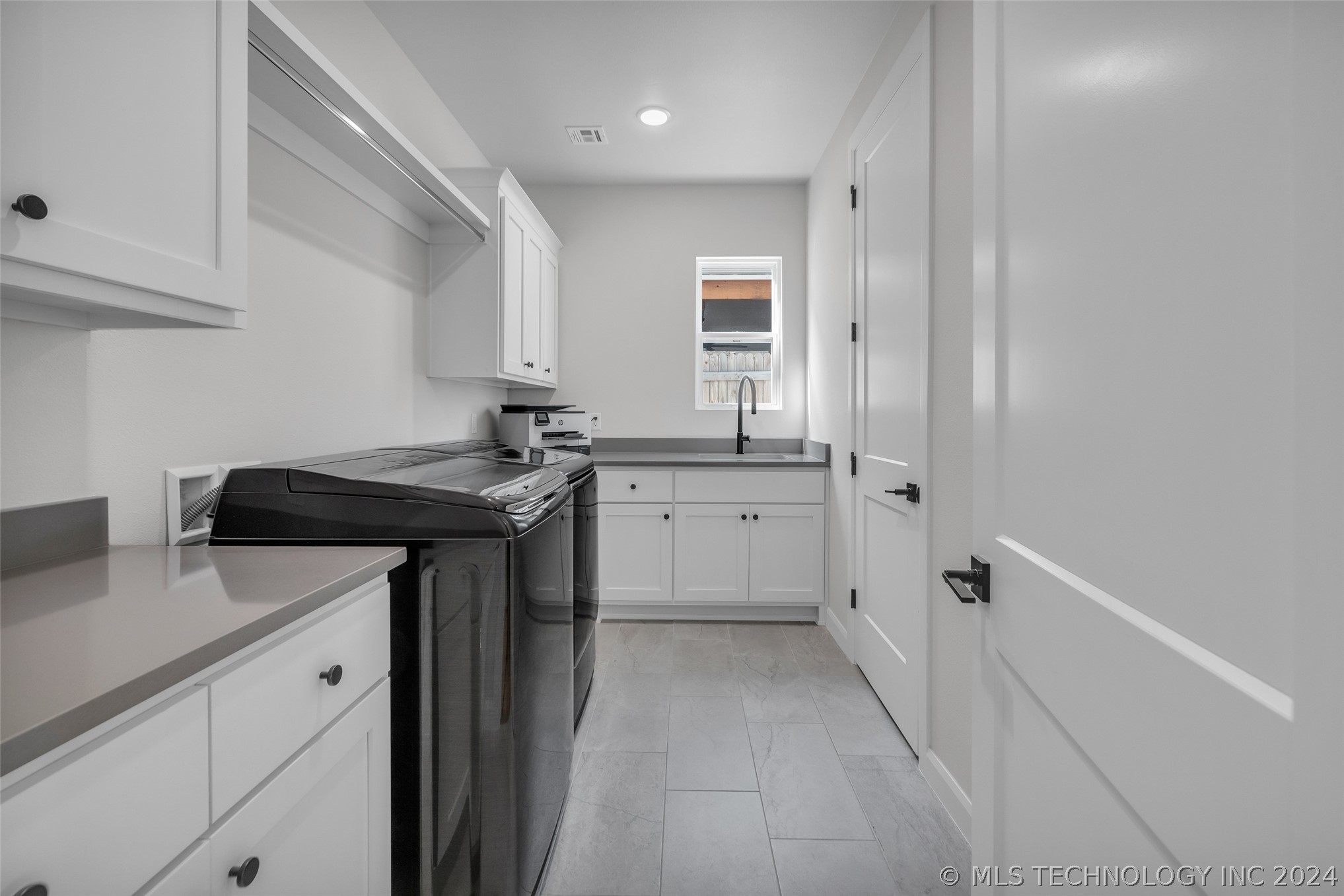 3722 S Norfolk Avenue