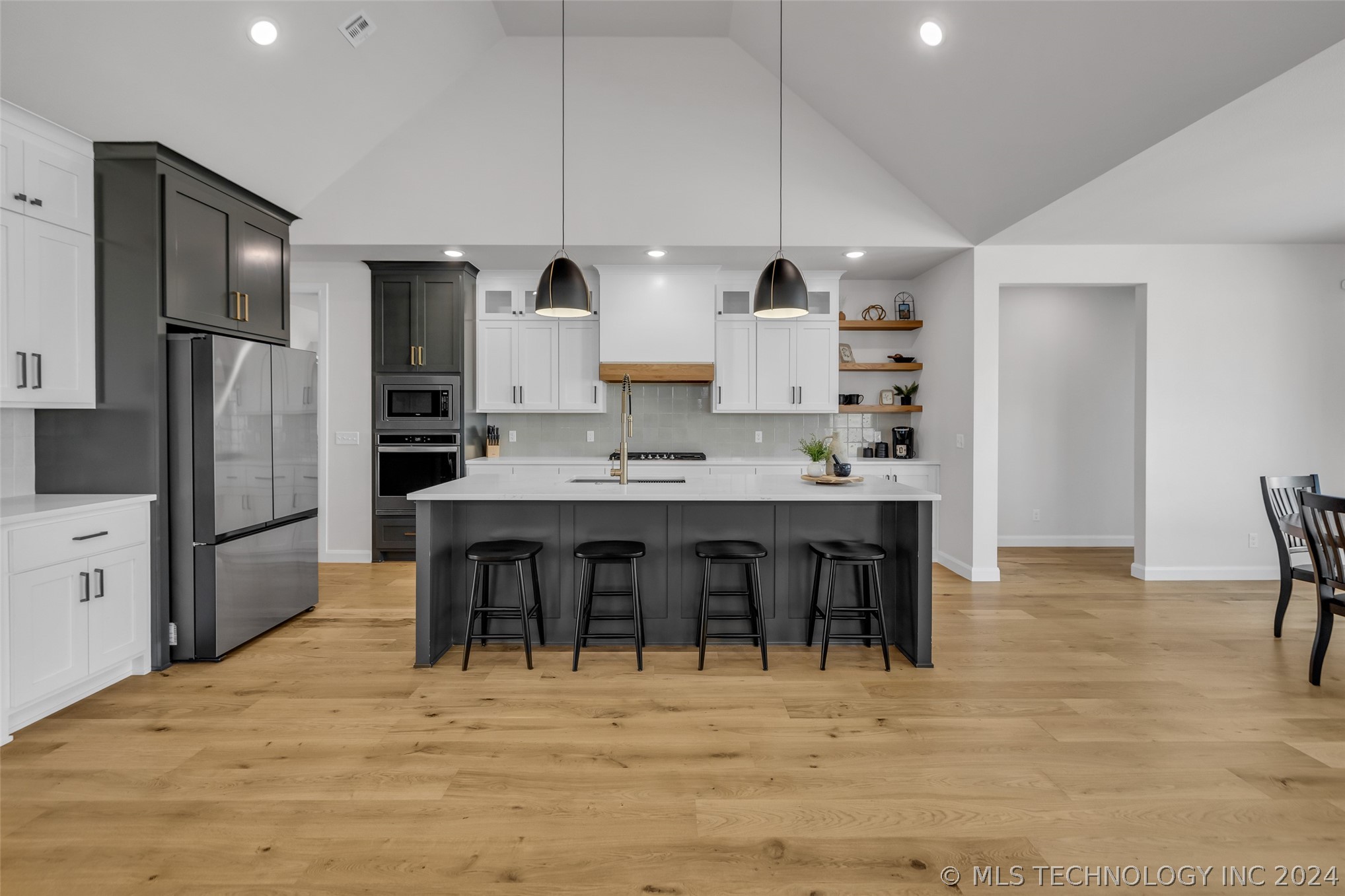 3722 S Norfolk Avenue