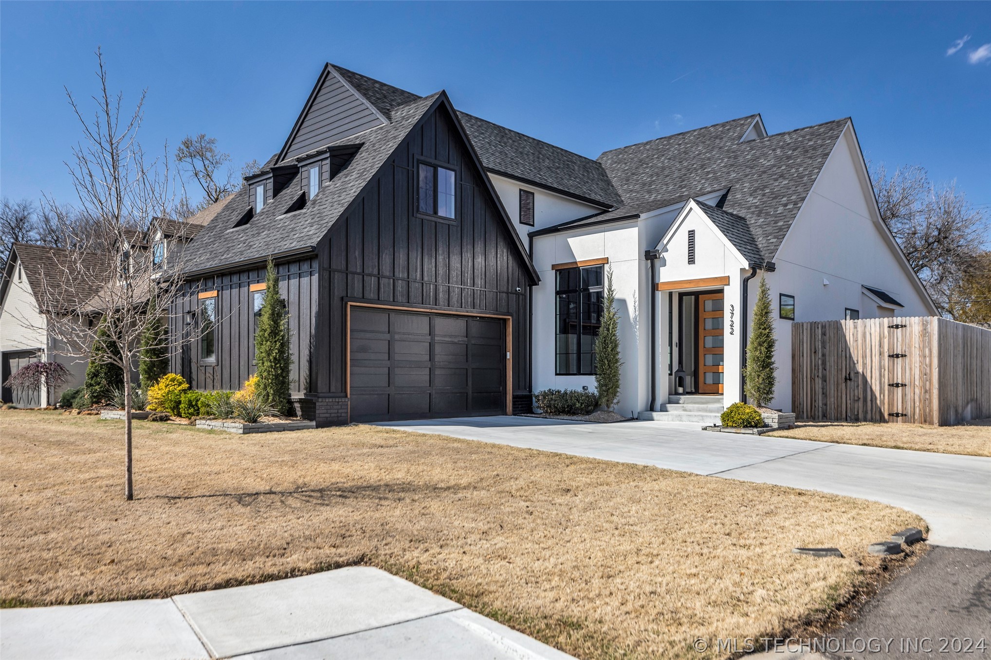 3722 S Norfolk Avenue