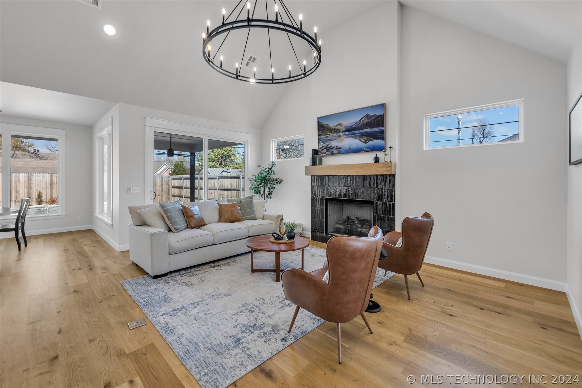 3722 S Norfolk Avenue