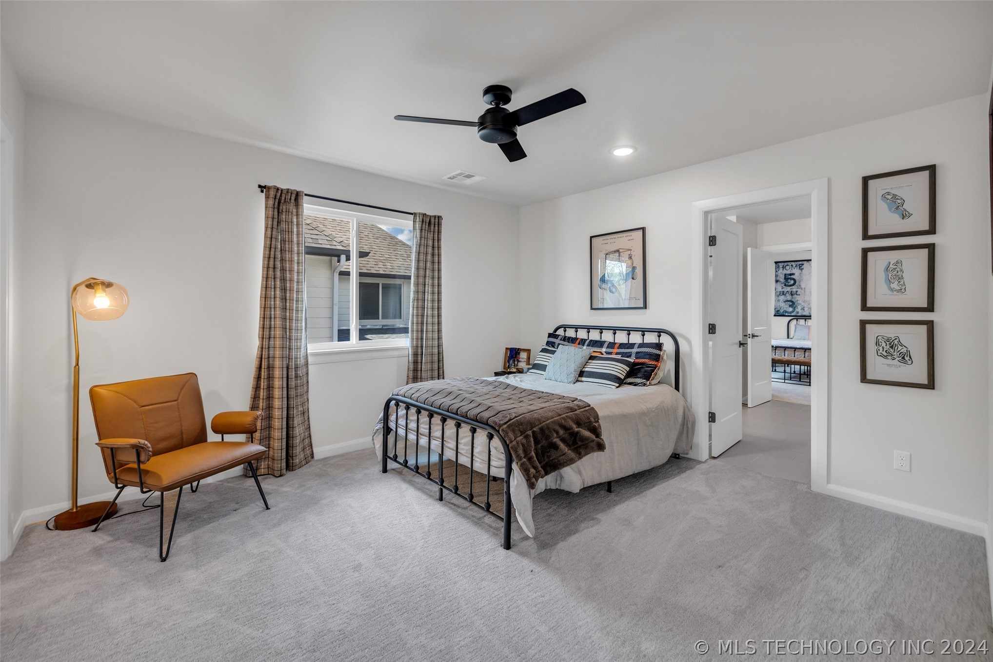 3722 S Norfolk Avenue