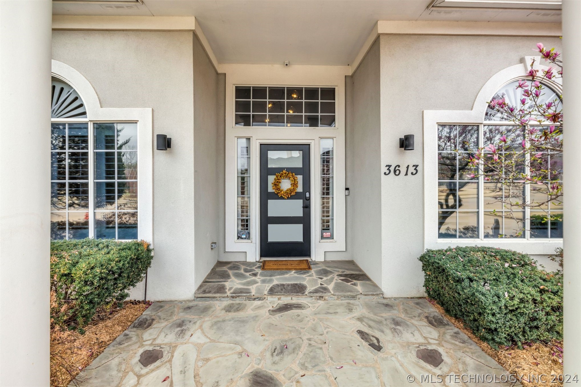 3613 S Sequoia Avenue