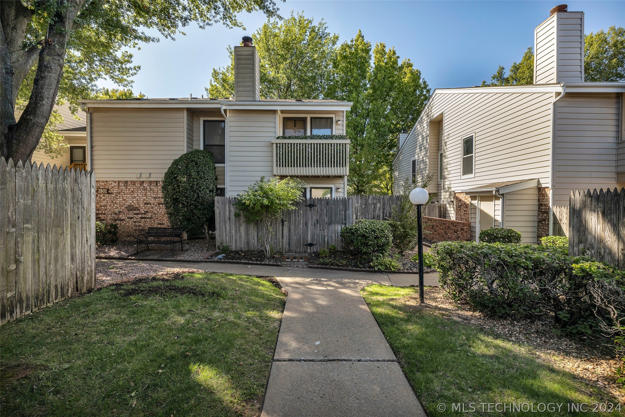 2801 S Juniper Street 123