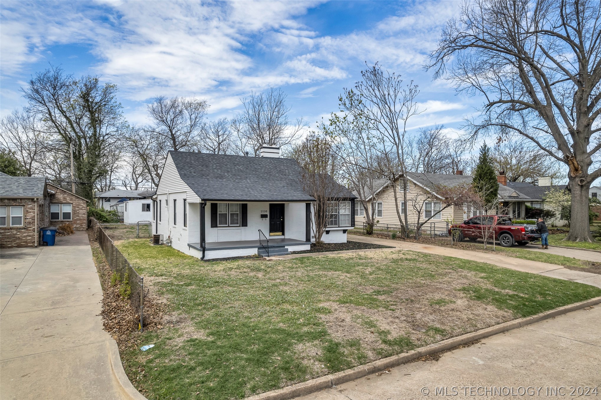 1530 S Jamestown Avenue