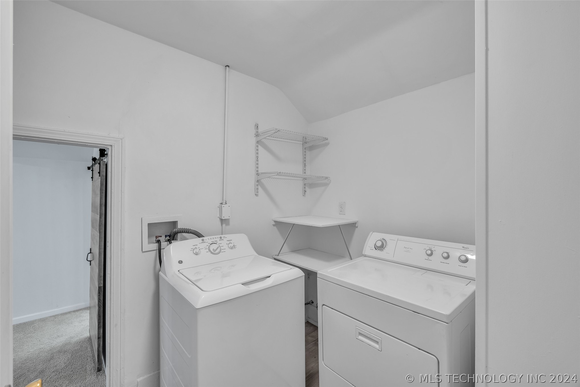 1530 S Jamestown Avenue