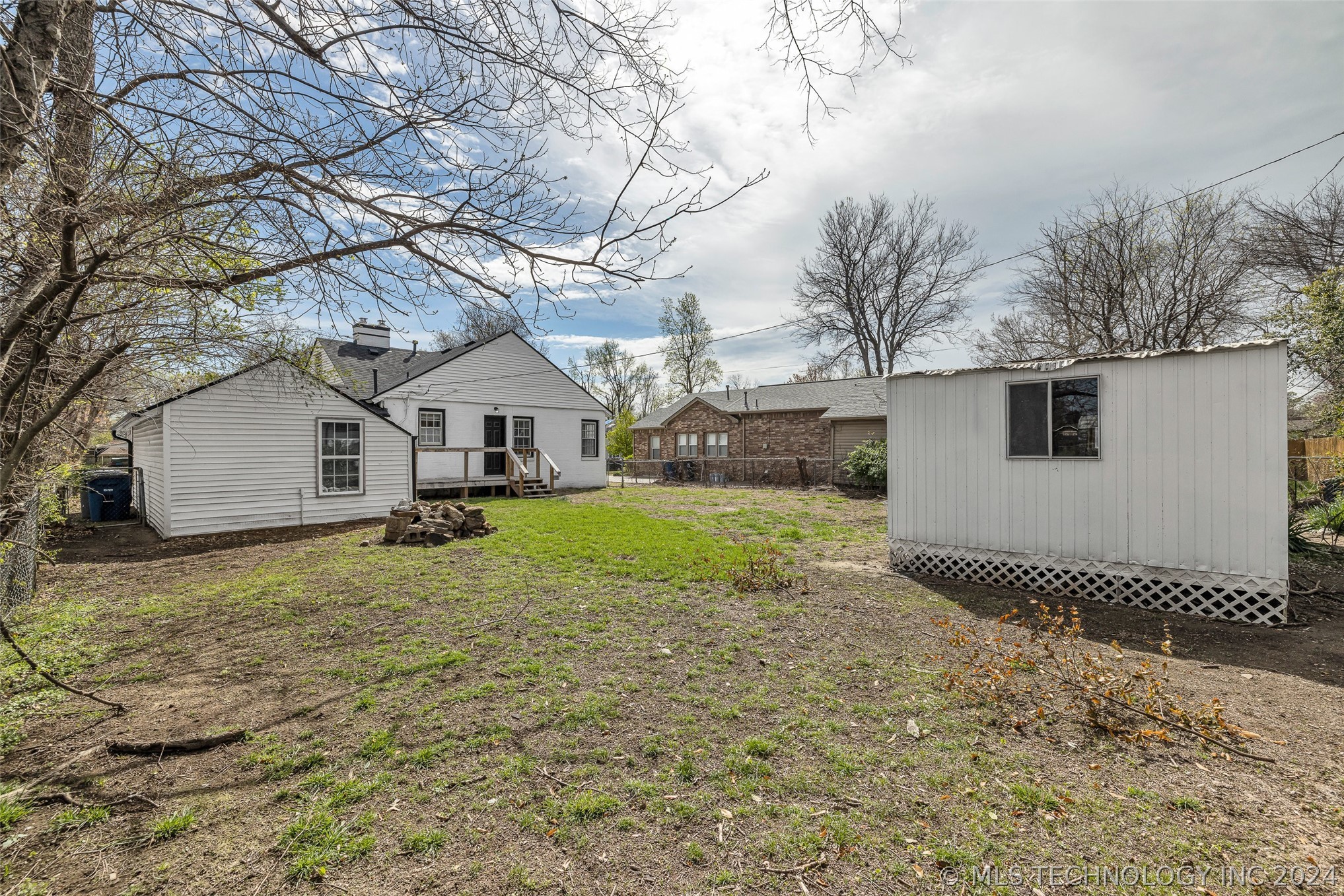 1530 S Jamestown Avenue