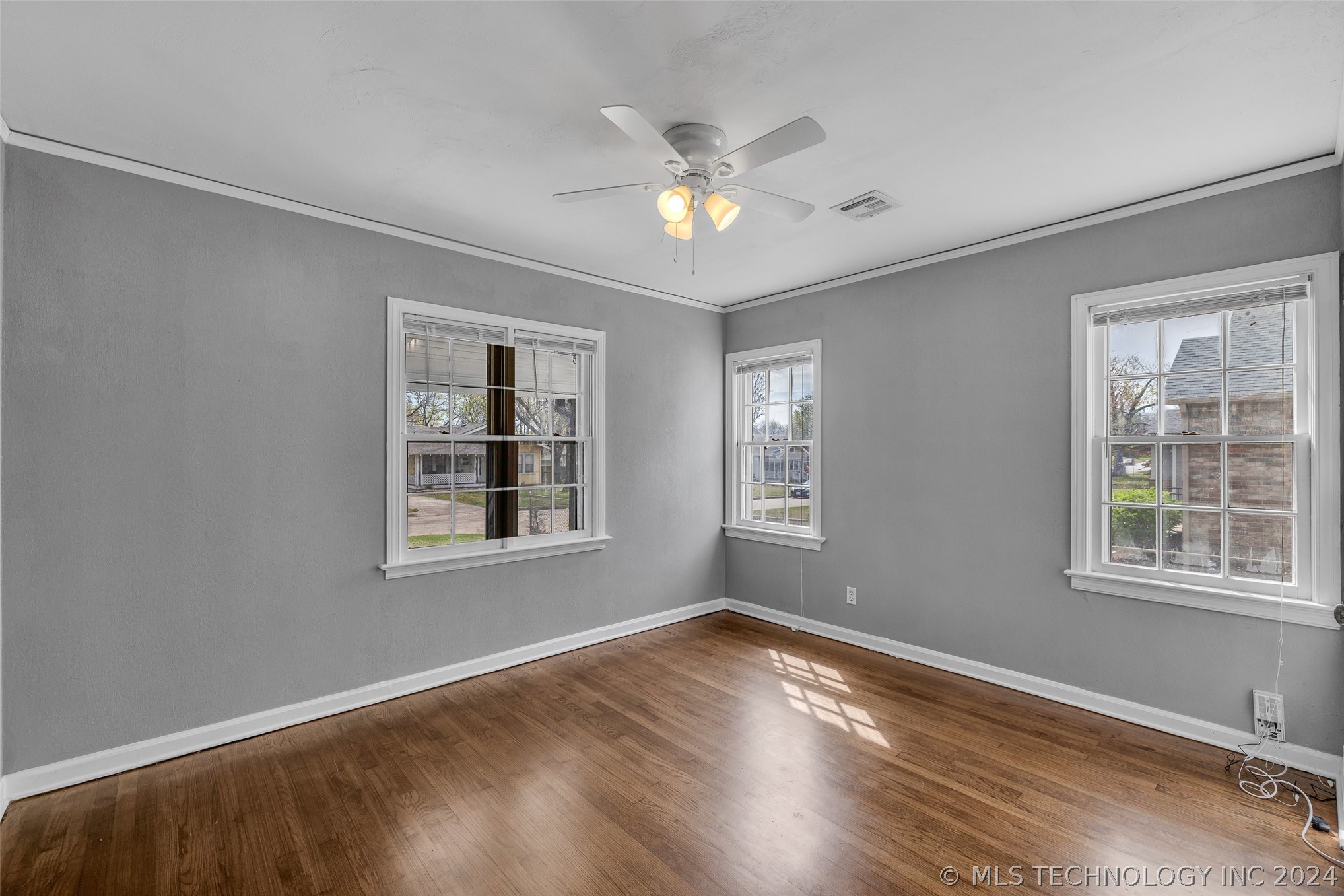 1530 S Jamestown Avenue