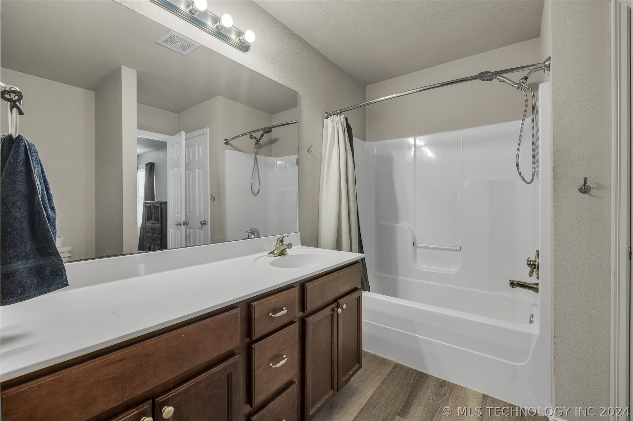 14906 E 108th Street N