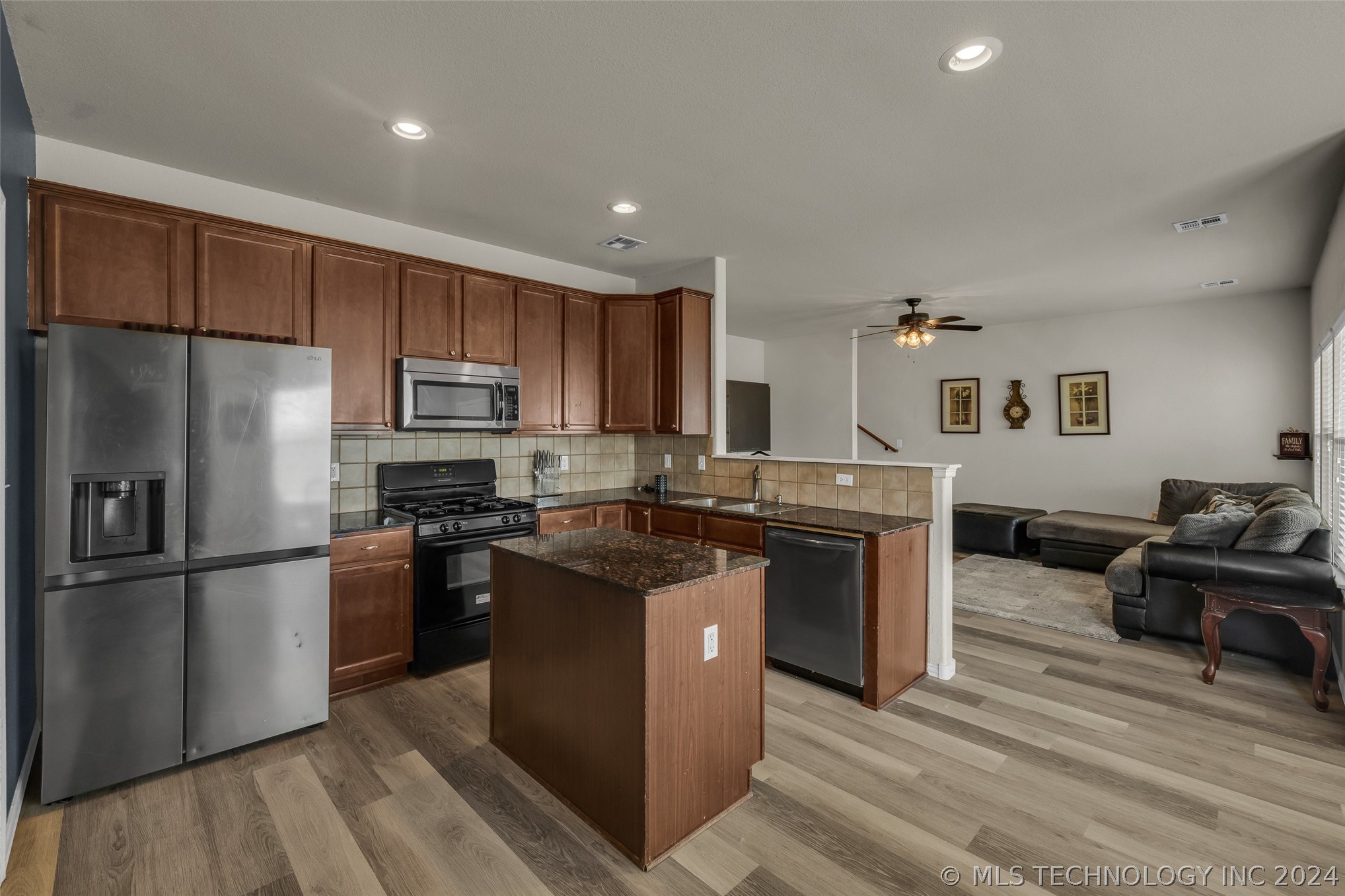 14906 E 108th Street N