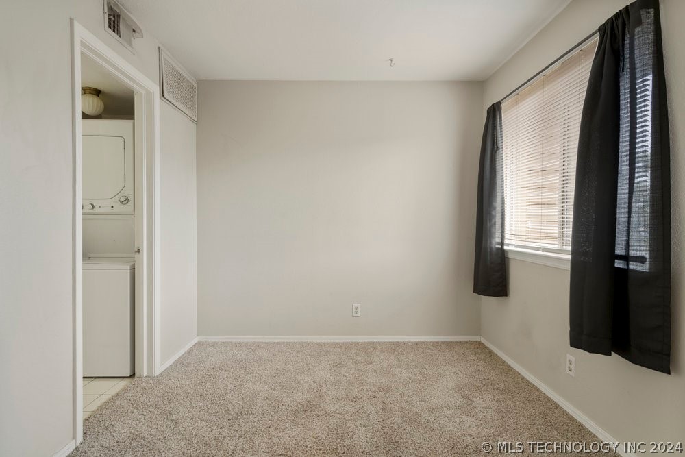 6639 S Victor Avenue G207