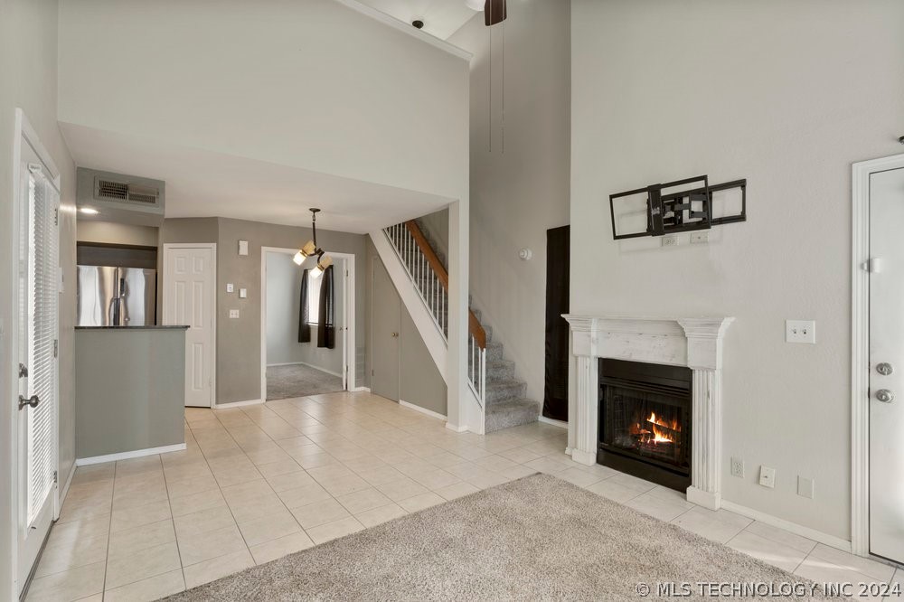 6639 S Victor Avenue G207