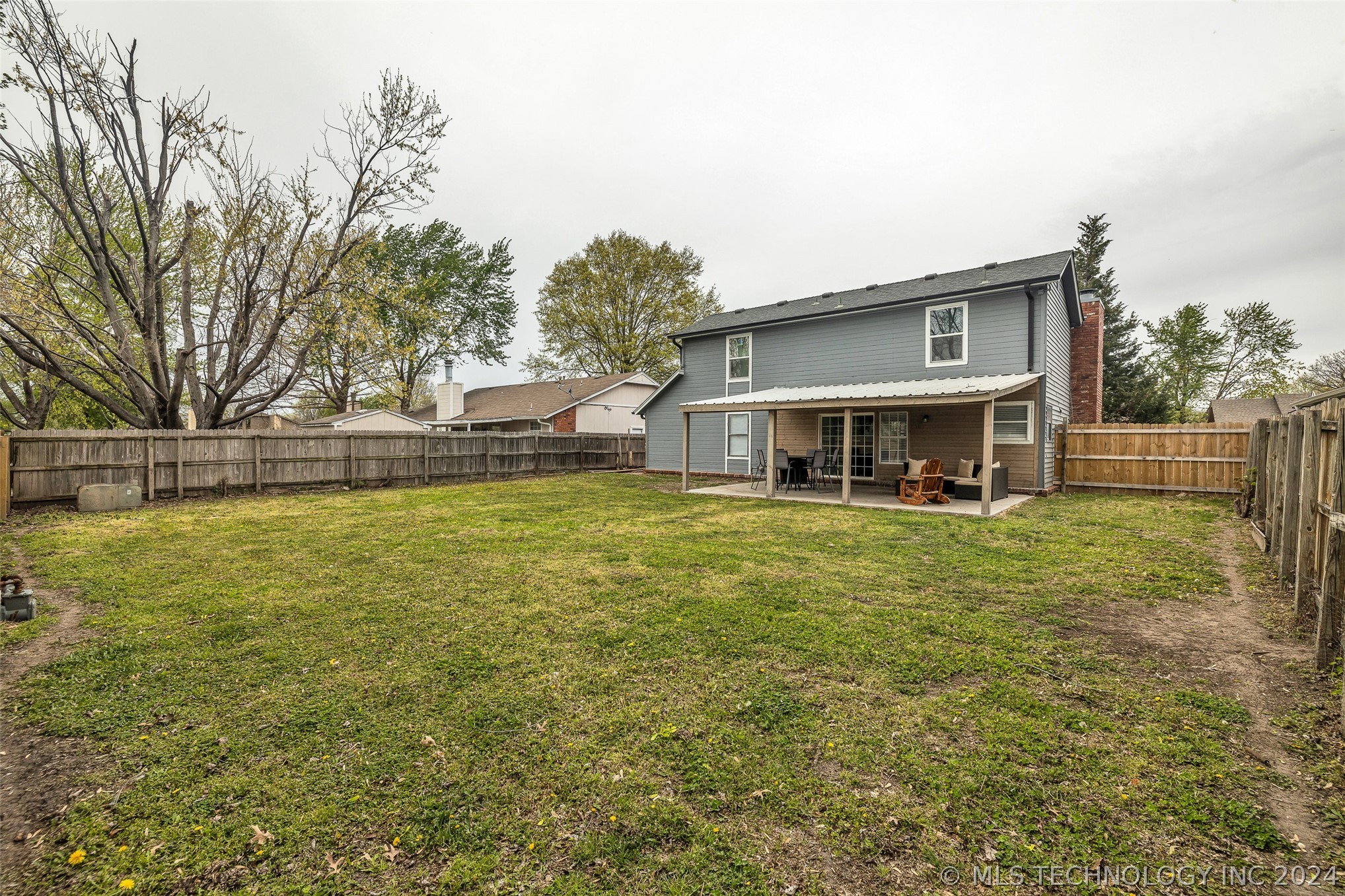 12206 E 81st Place N