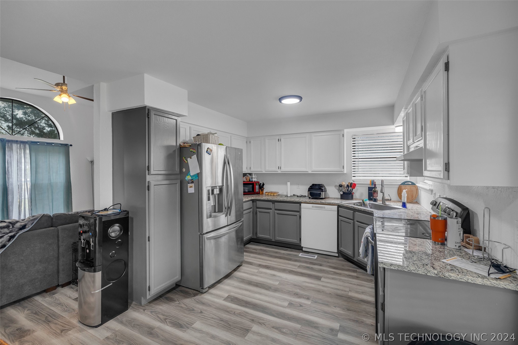 12206 E 81st Place N