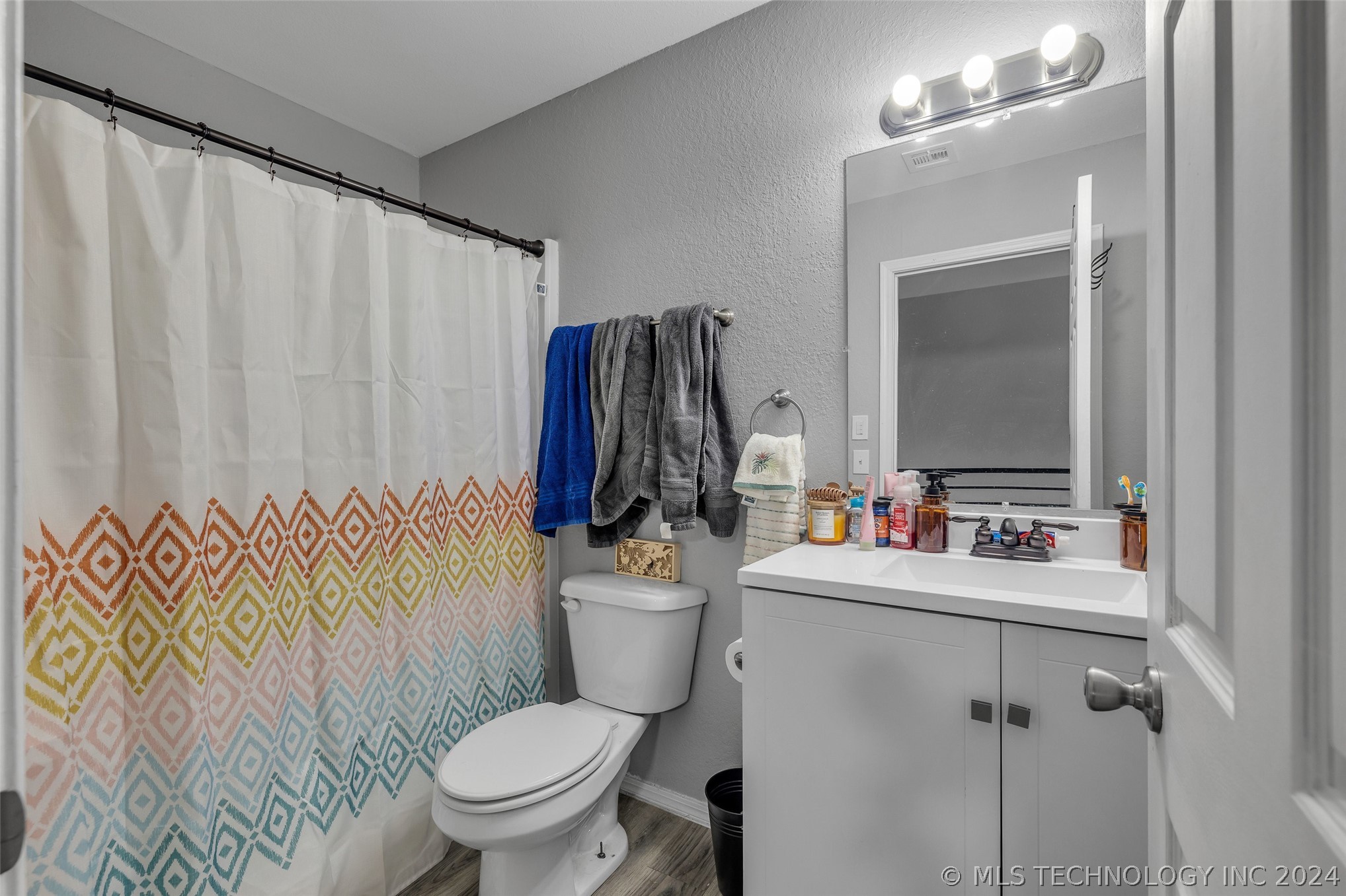 12206 E 81st Place N