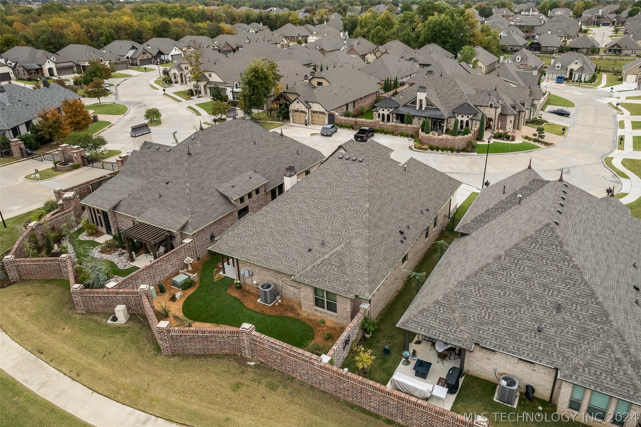 3824 W Orlando Street