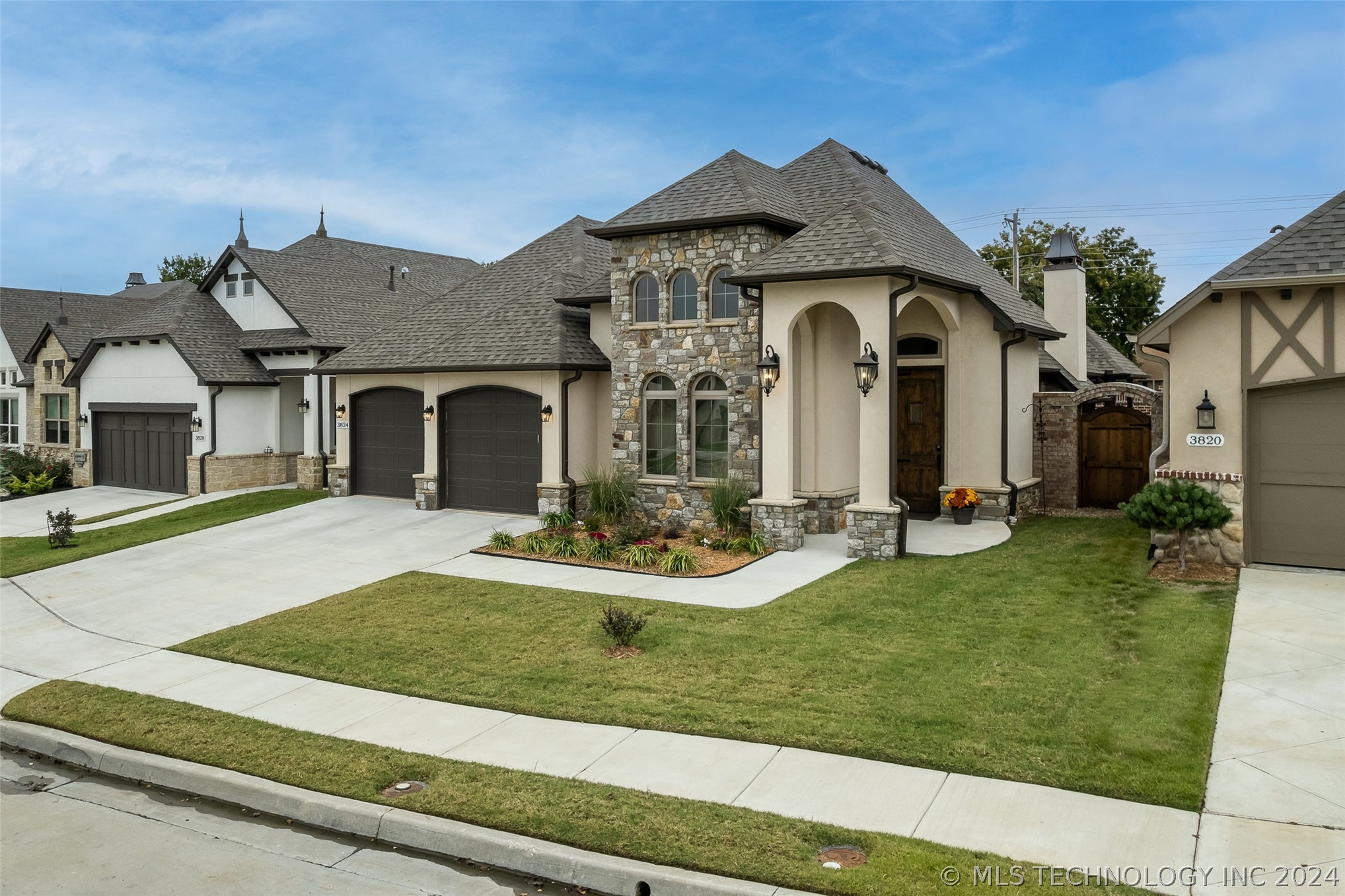 3824 W Orlando Street