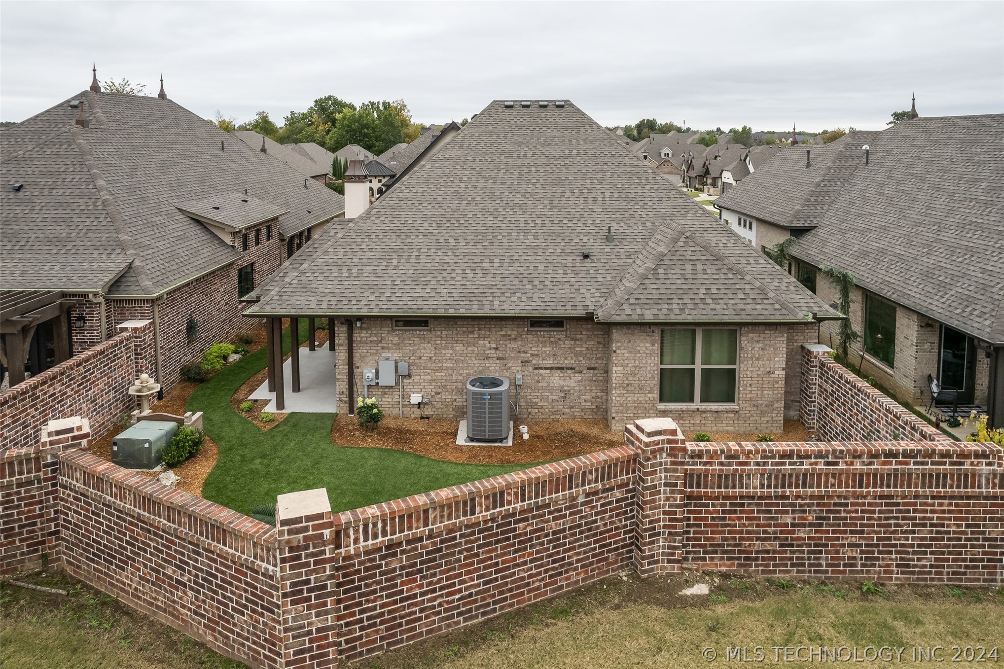 3824 W Orlando Street