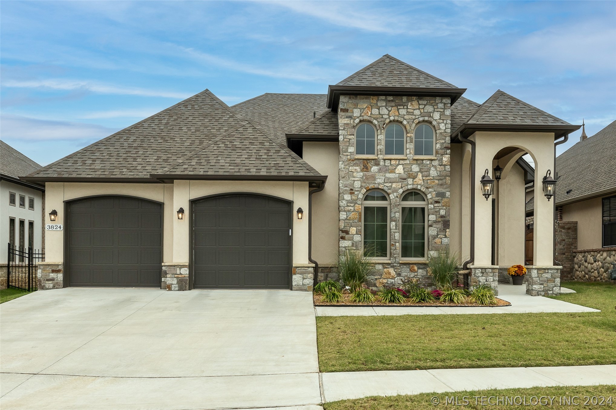 3824 W Orlando Street