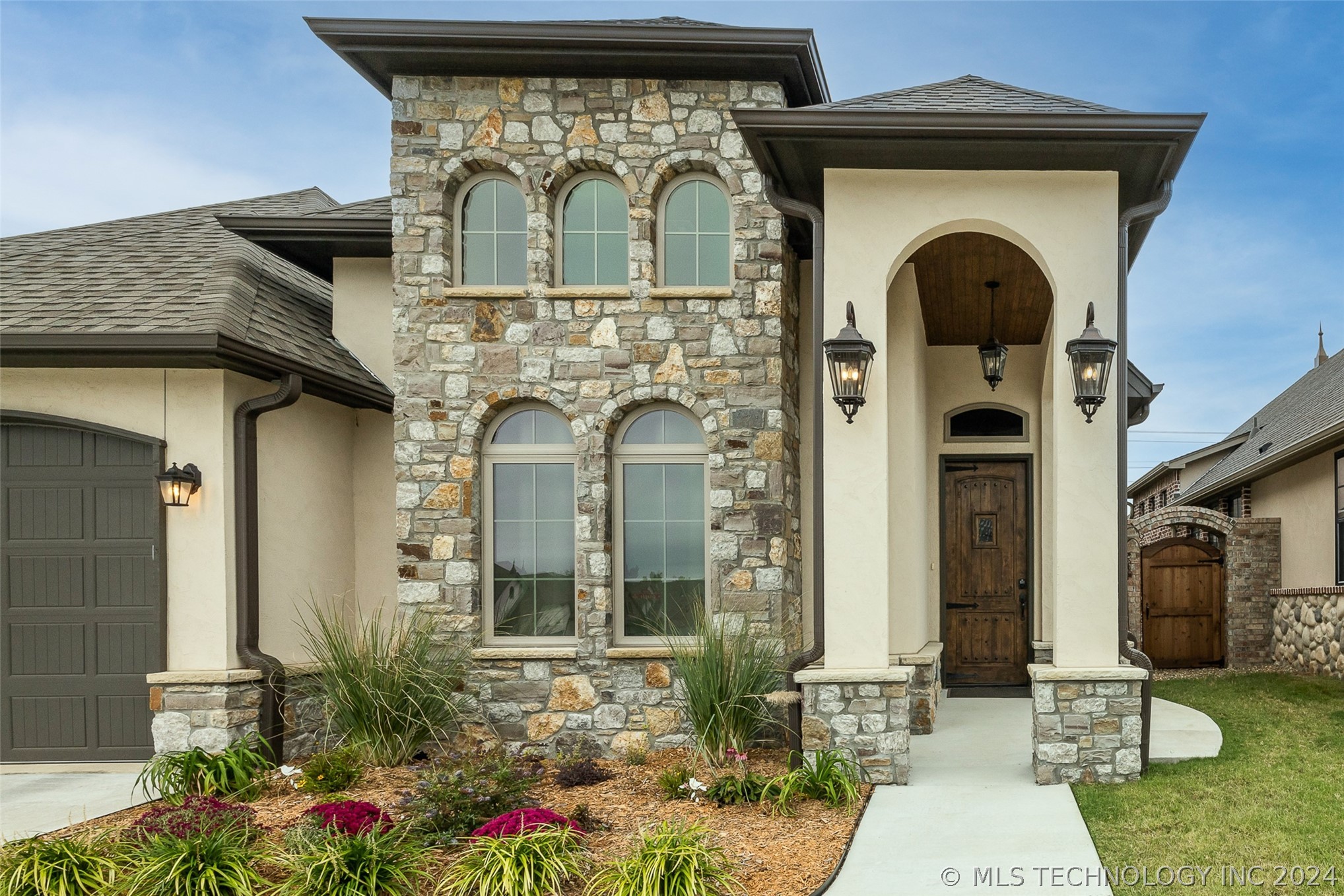 3824 W Orlando Street