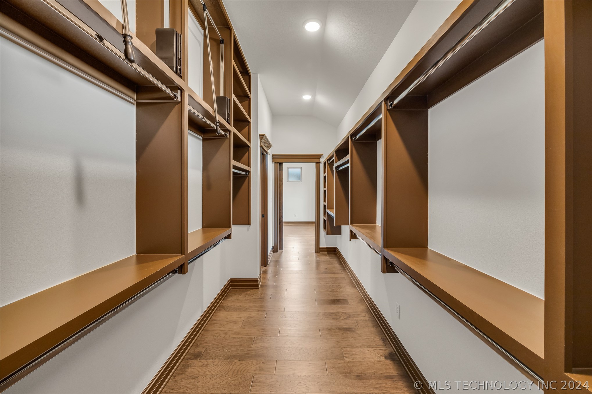 3824 W Orlando Street