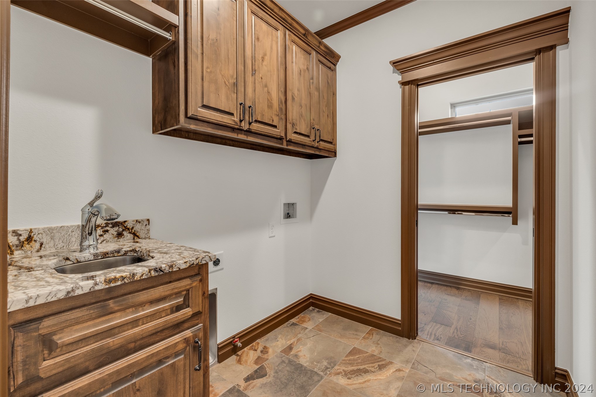 3824 W Orlando Street