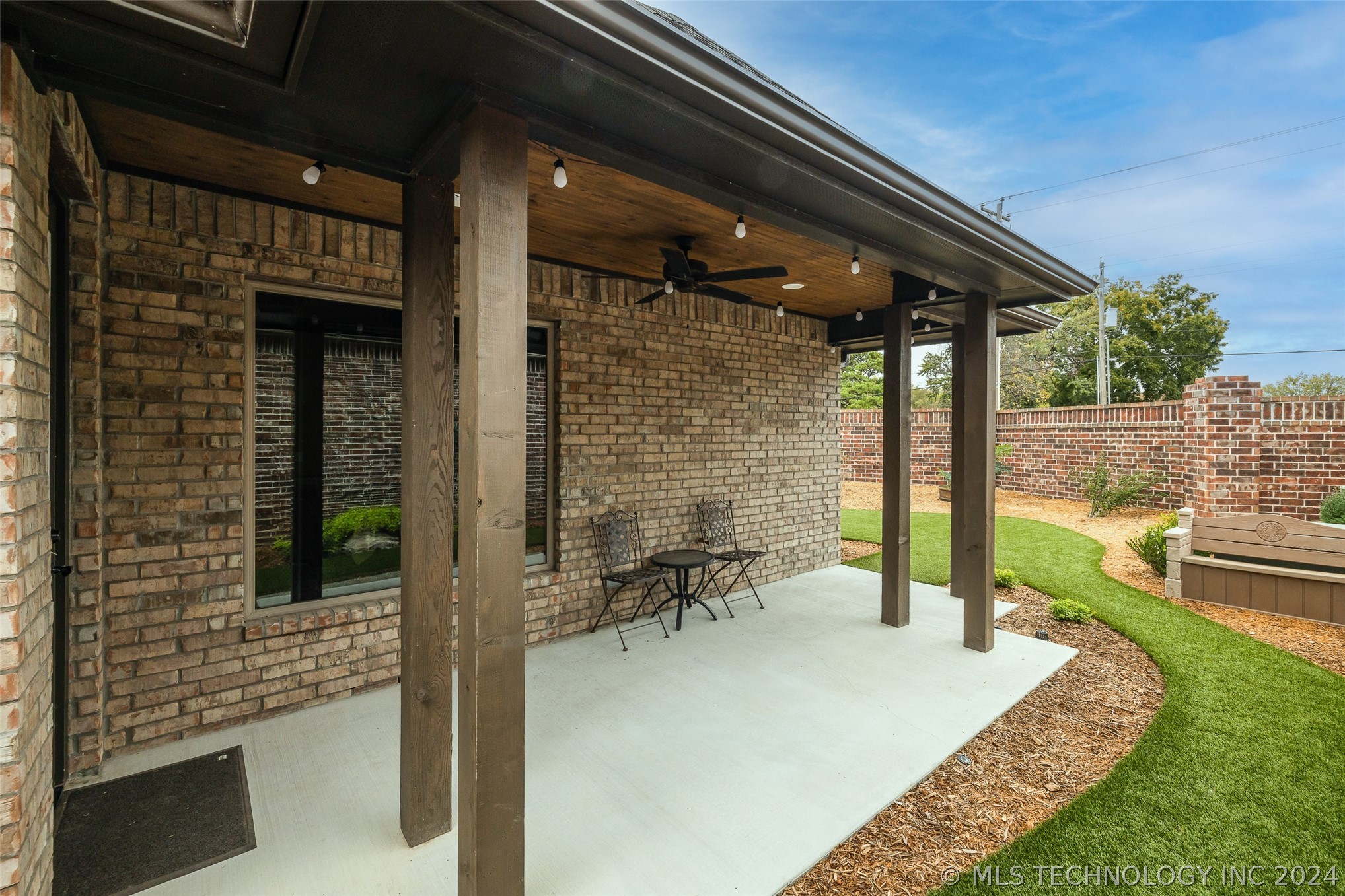 3824 W Orlando Street