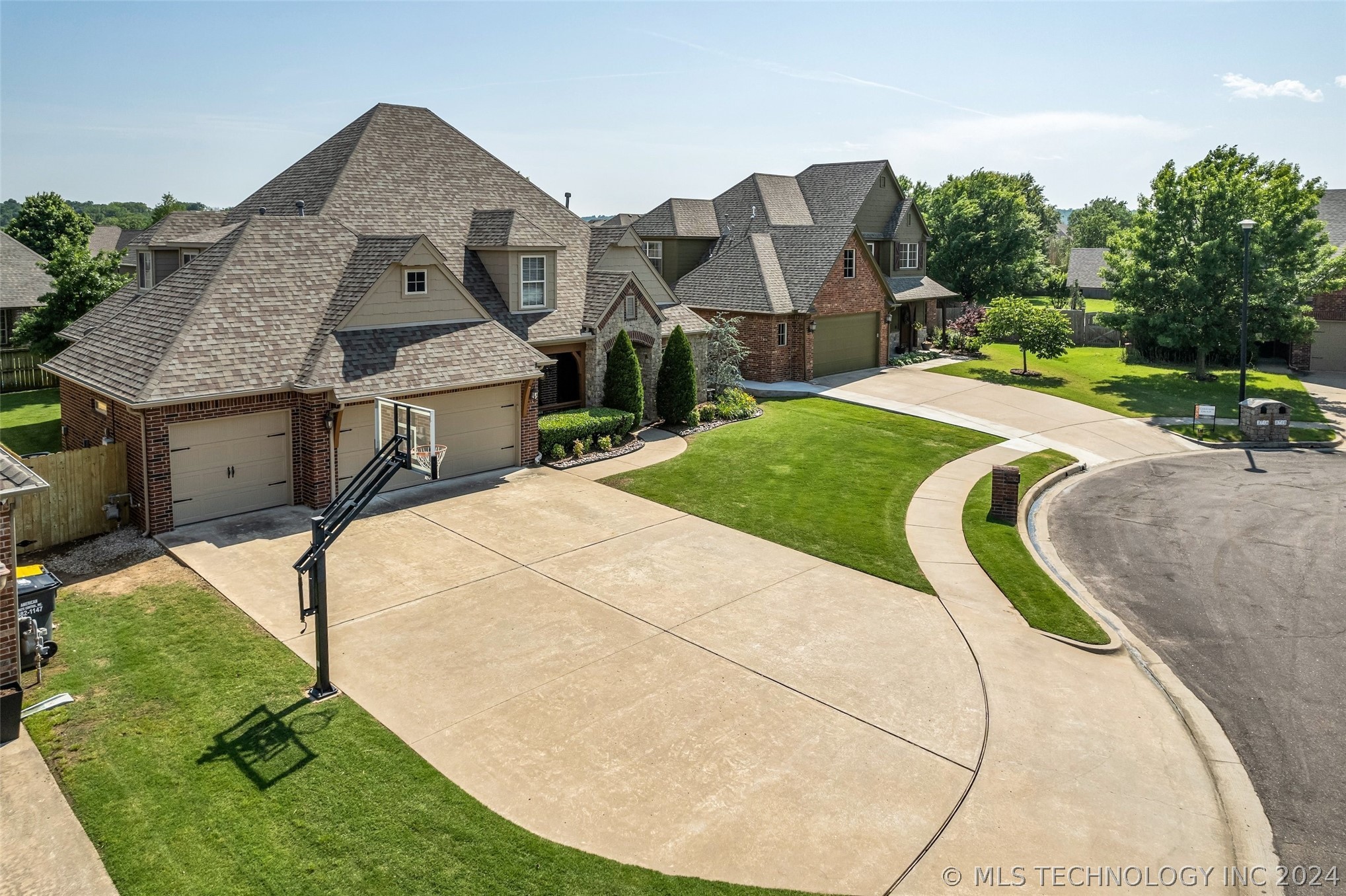 3714 W 108th Court S