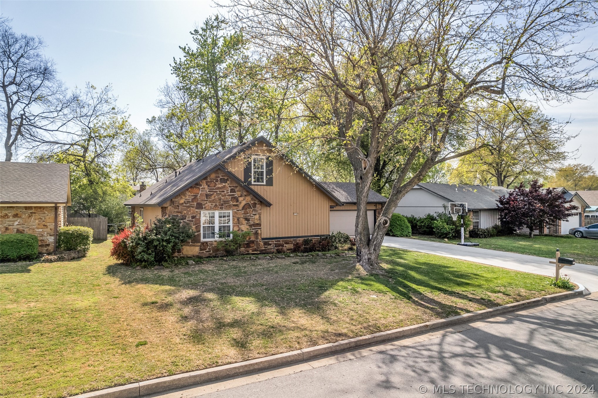 1740 W 63rd Street S