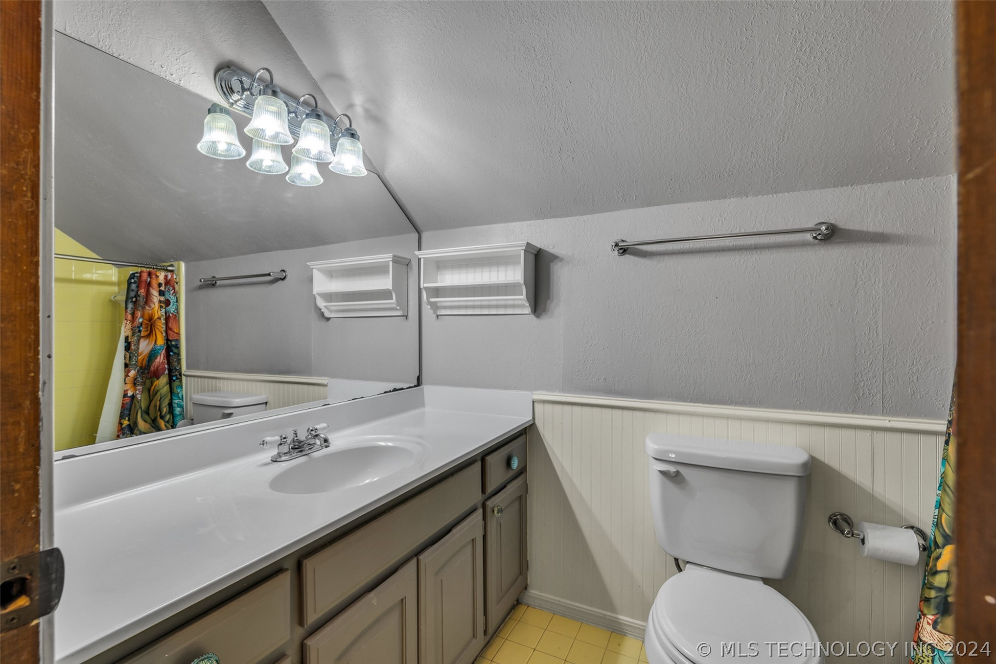 1740 W 63rd Street S