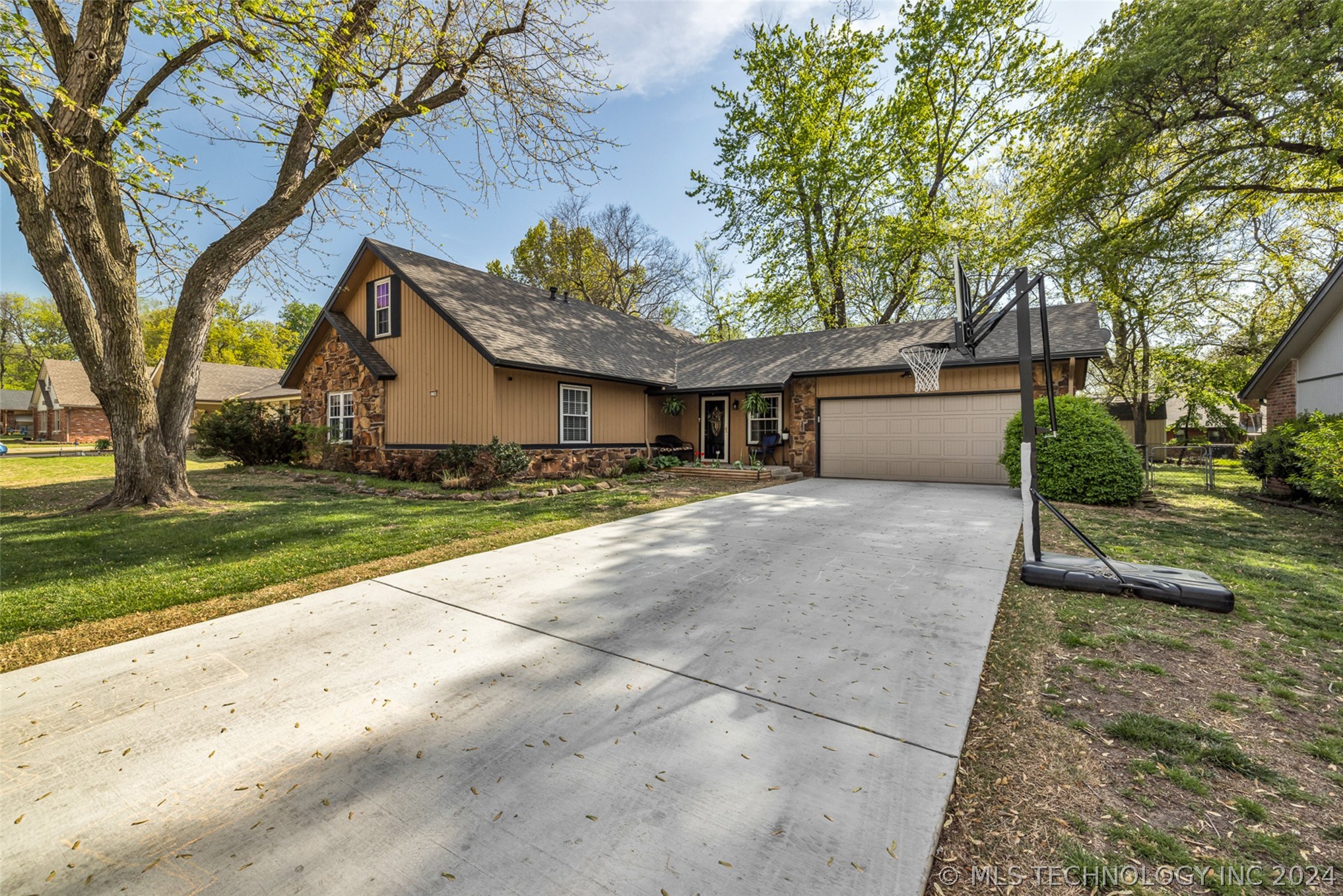 1740 W 63rd Street S