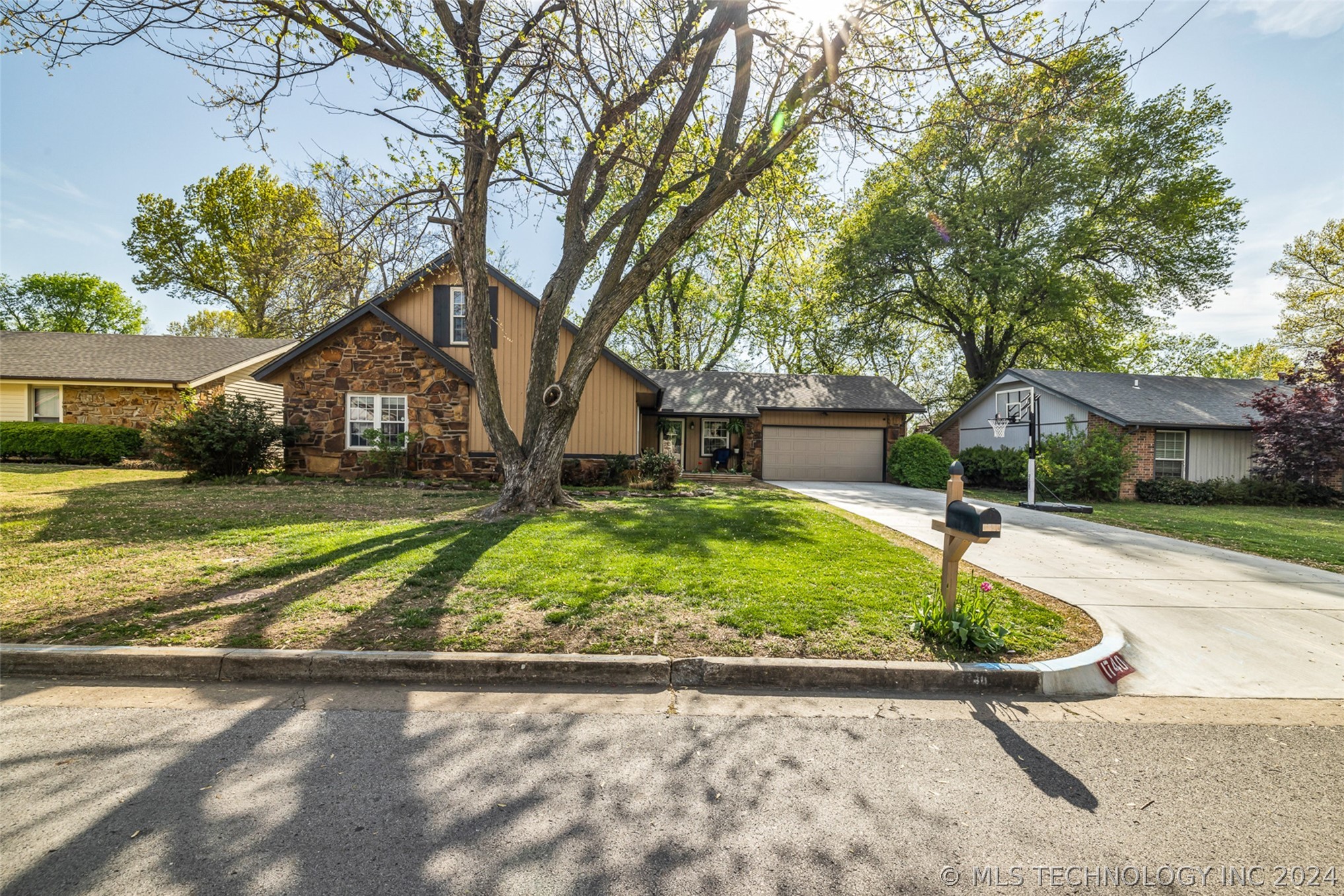 1740 W 63rd Street S