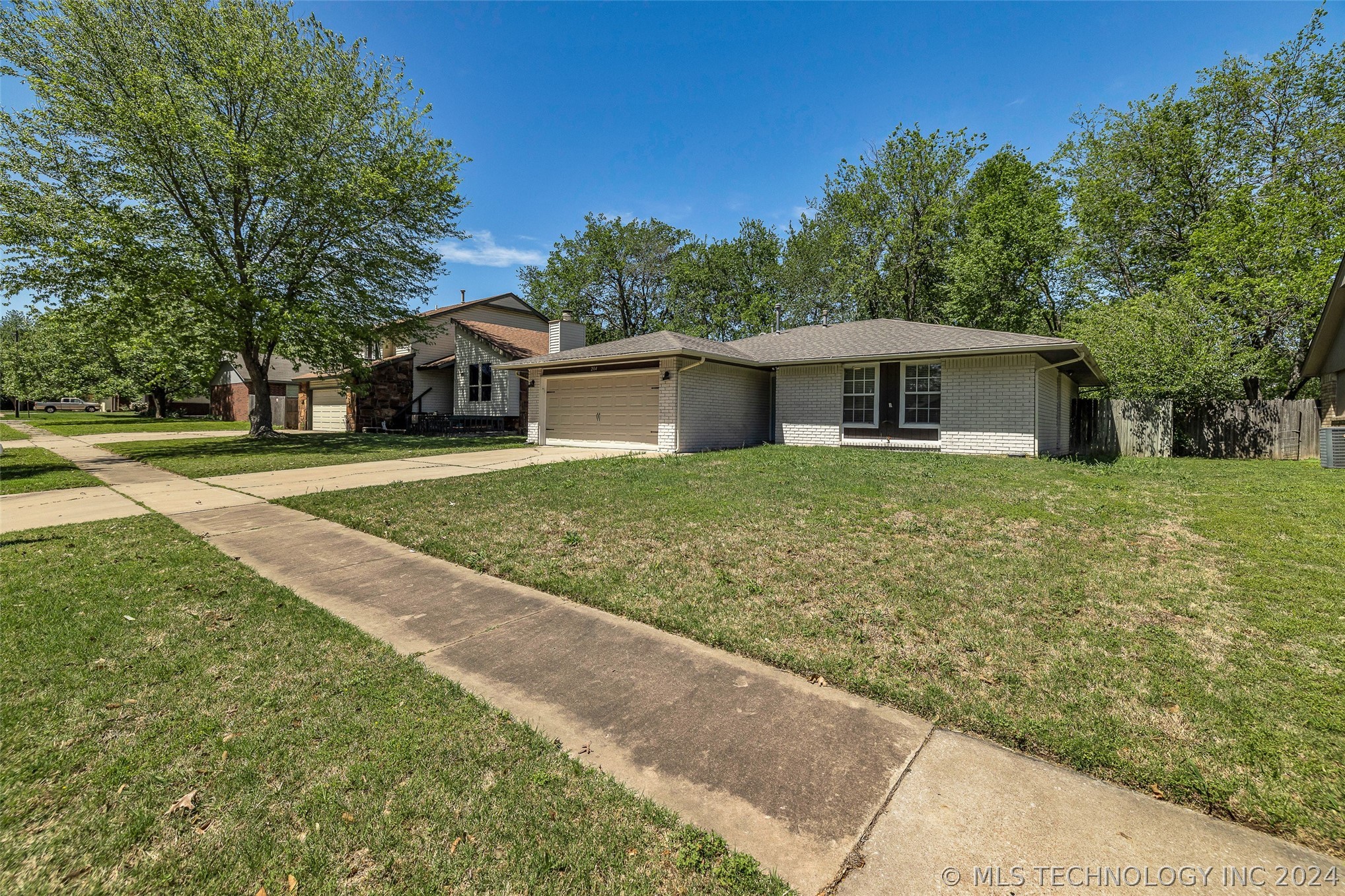 204 W Canton Street