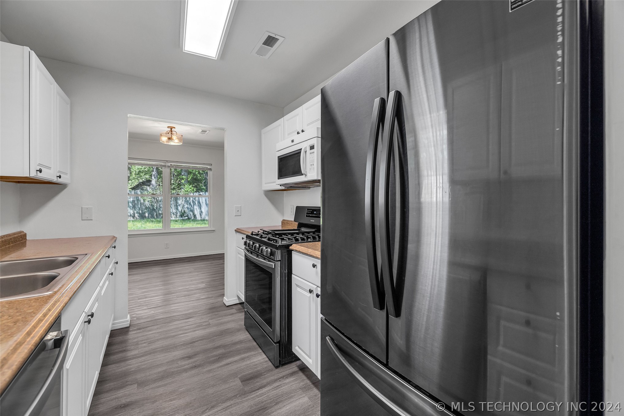 204 W Canton Street