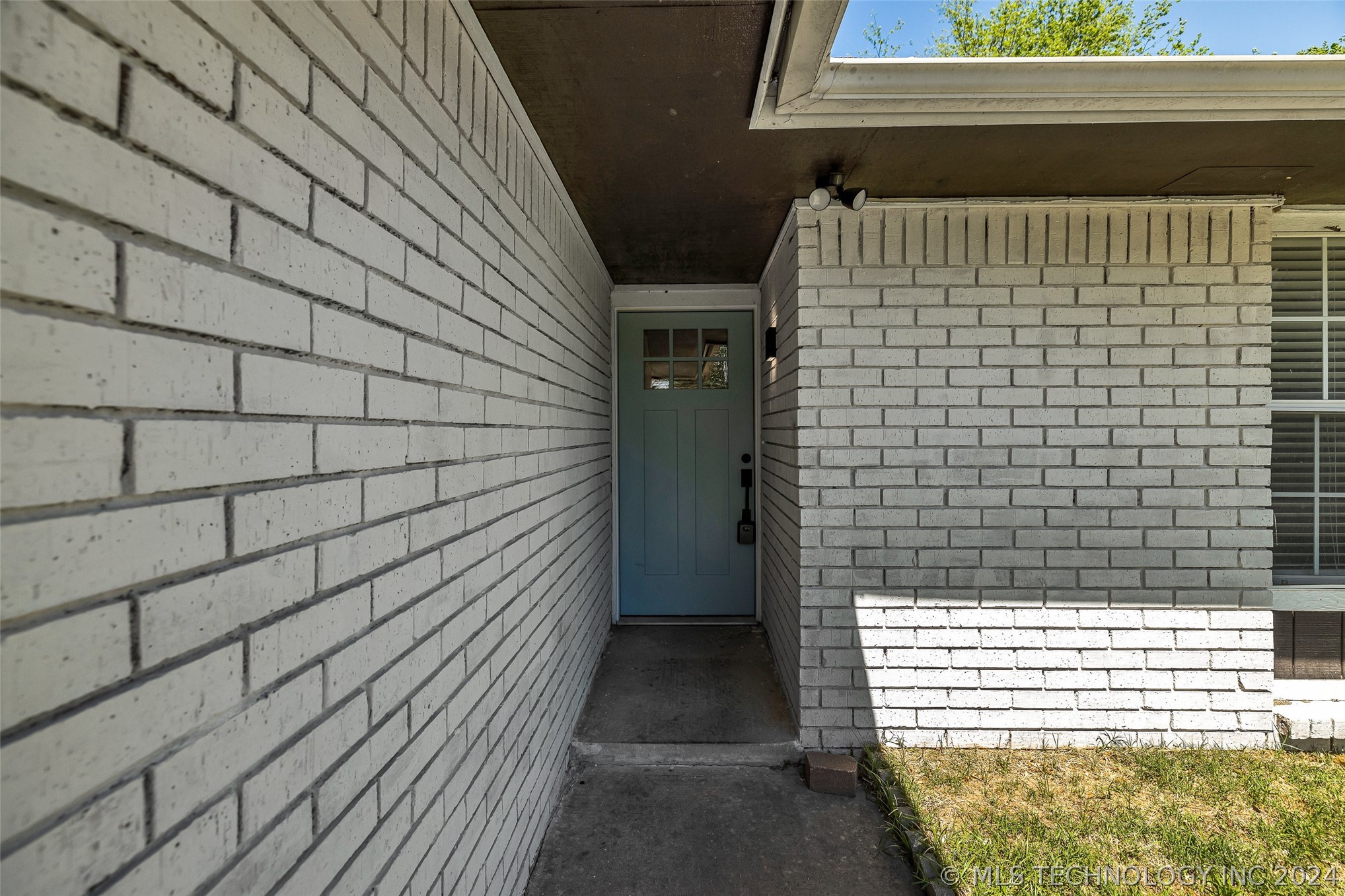 204 W Canton Street