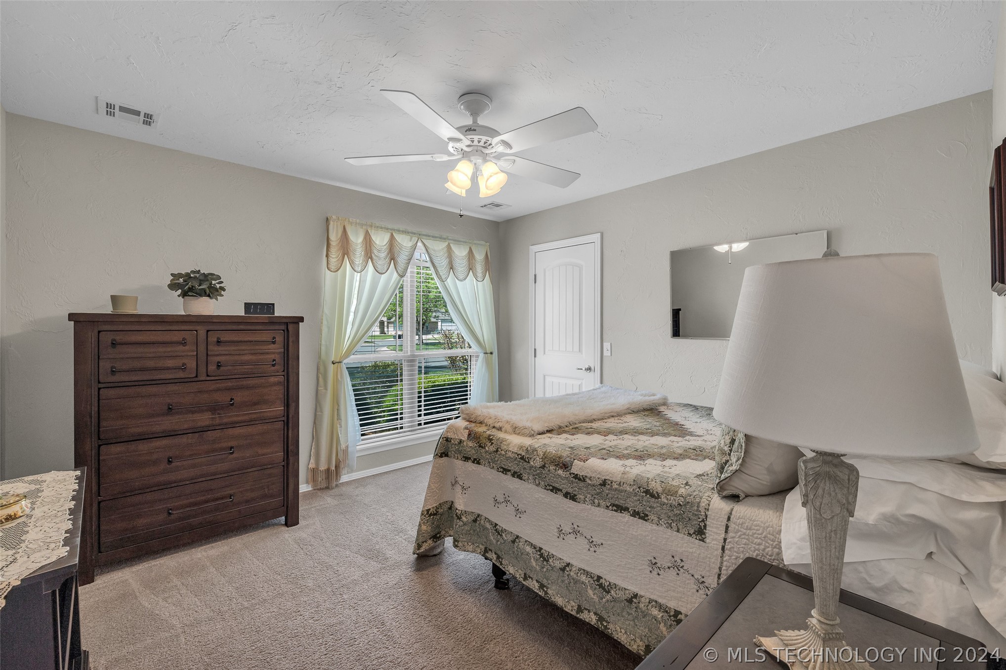 8227 Vintage Trace Drive