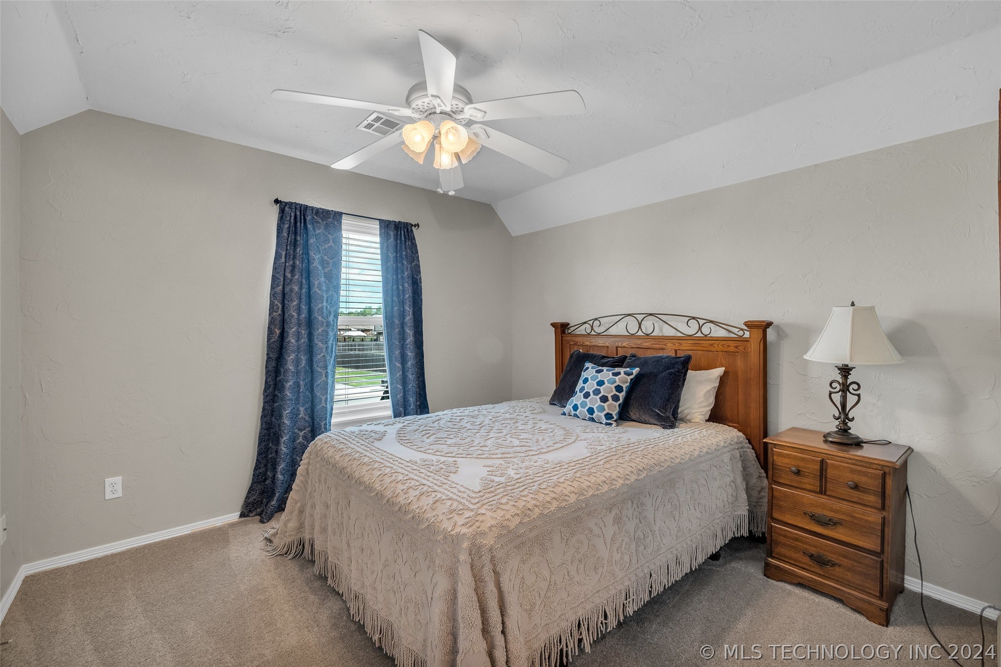 8227 Vintage Trace Drive