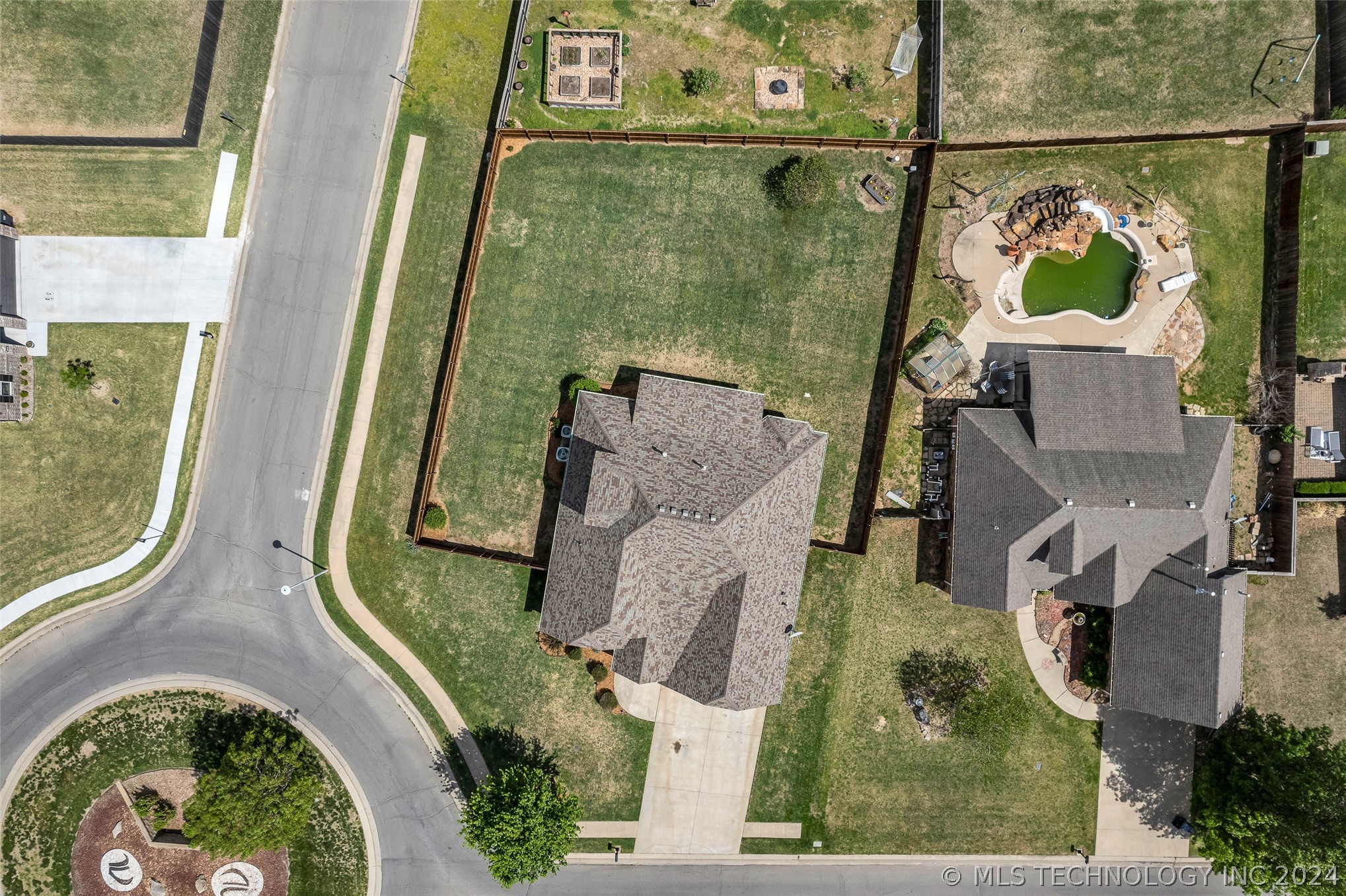 8227 Vintage Trace Drive