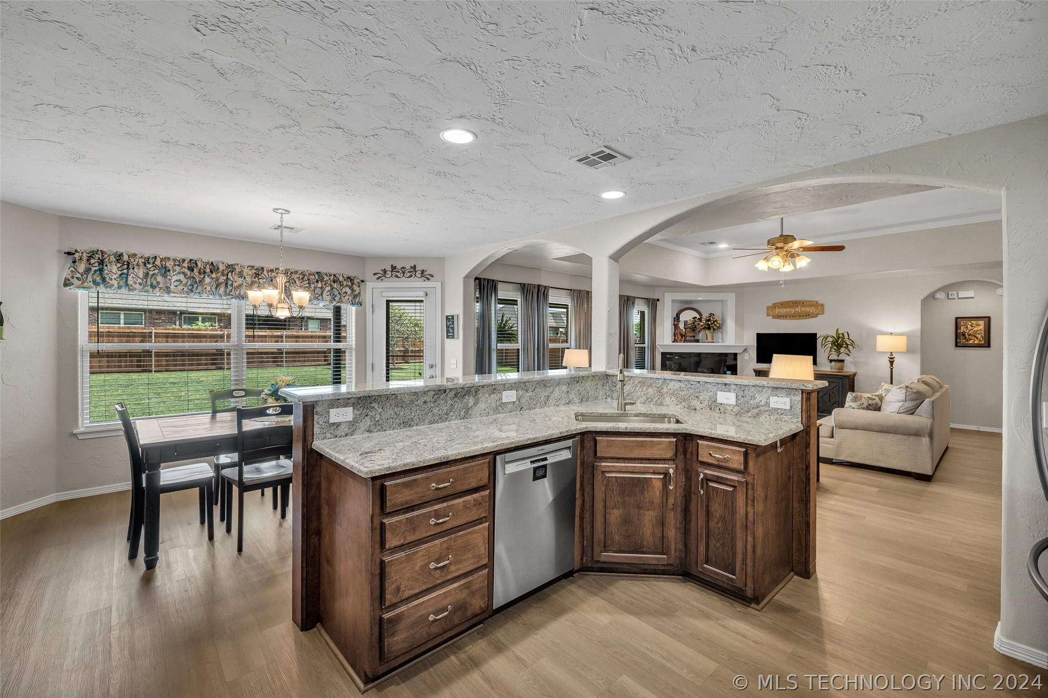 8227 Vintage Trace Drive