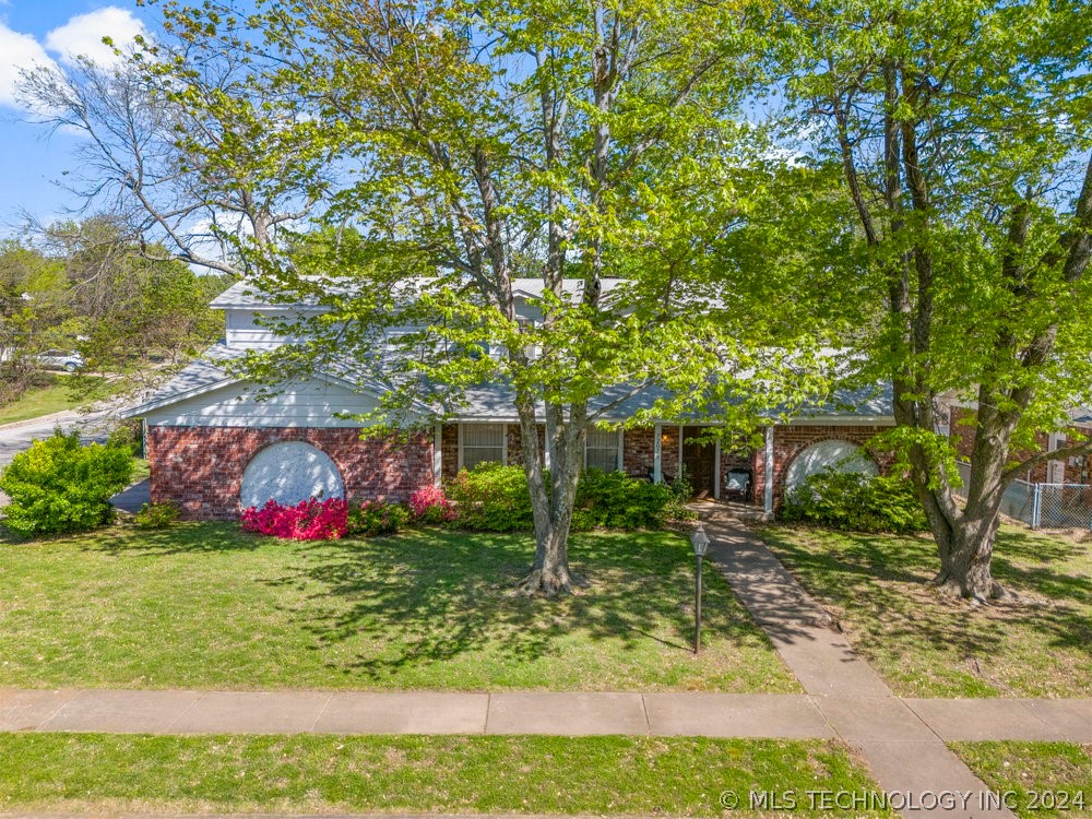 7207 S 70th East Avenue