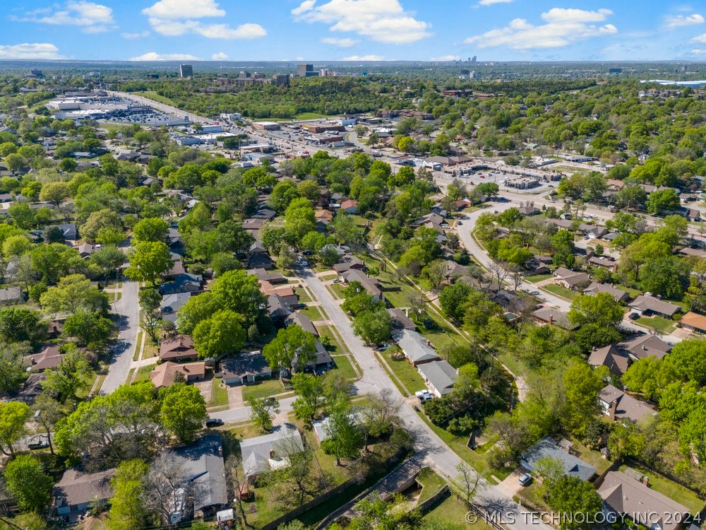 7207 S 70th East Avenue