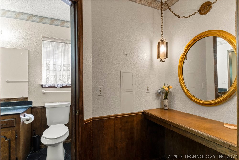 7207 S 70th East Avenue