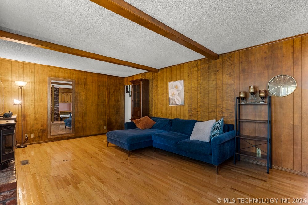 7207 S 70th East Avenue