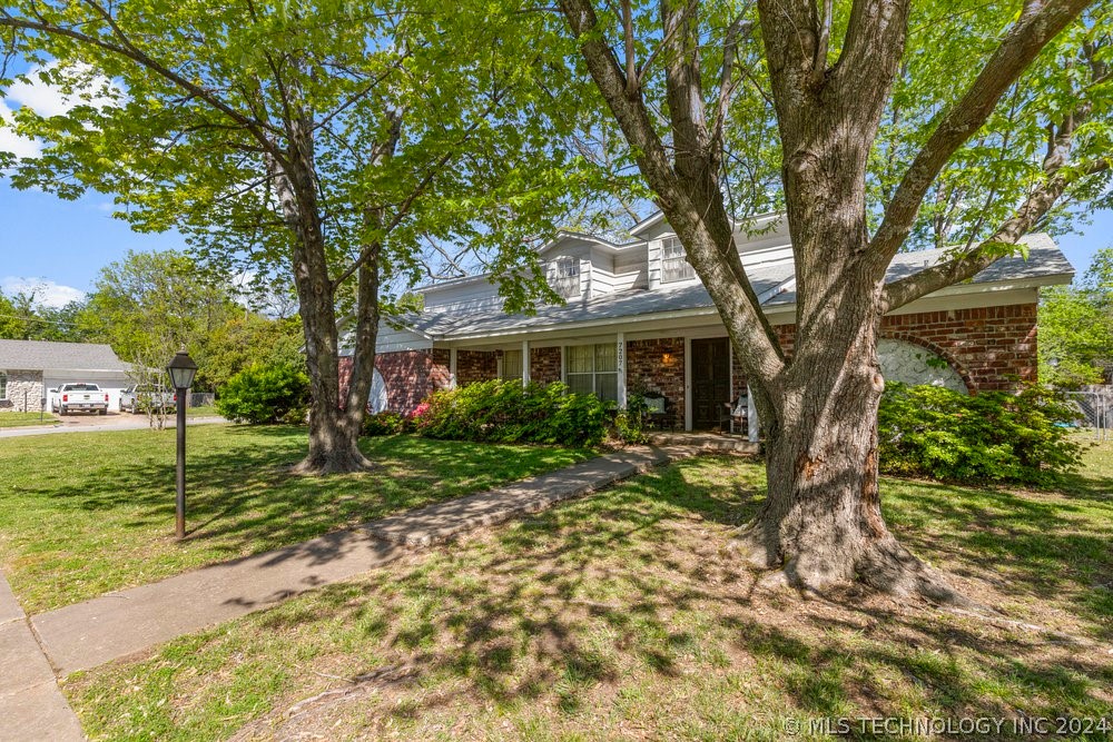 7207 S 70th East Avenue