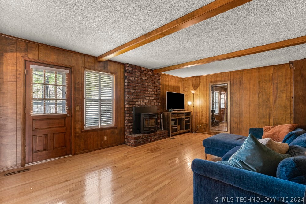 7207 S 70th East Avenue