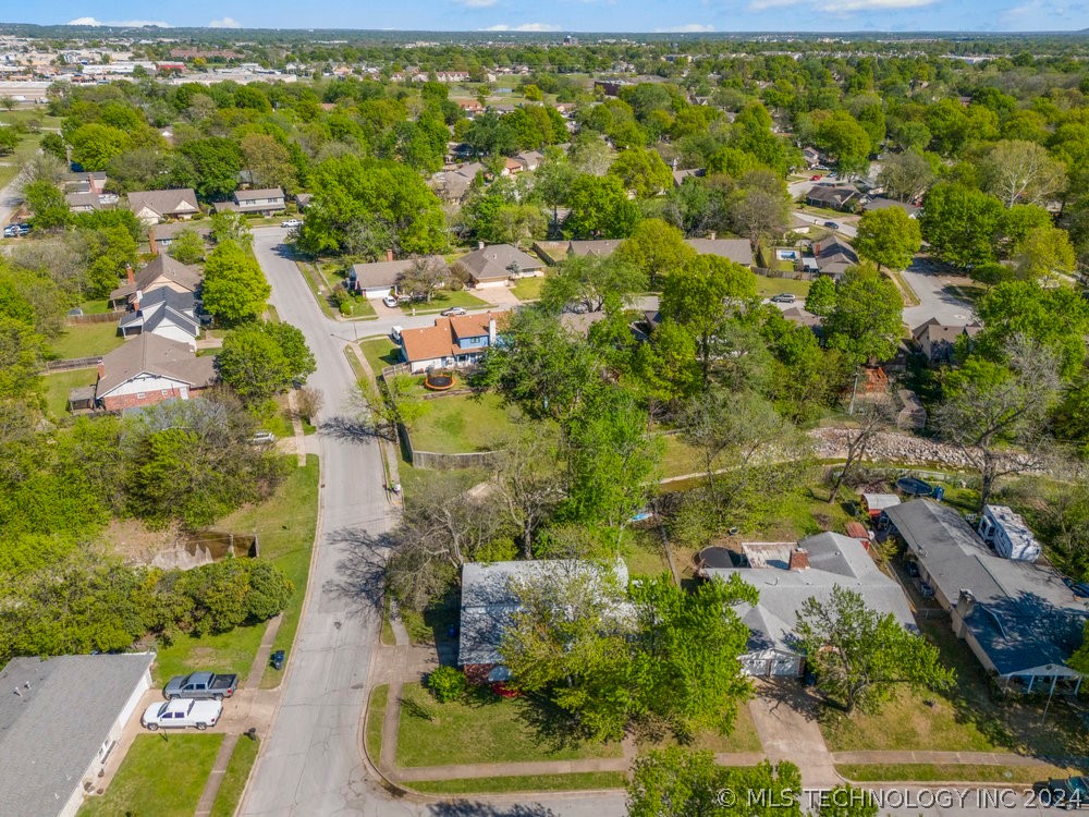 7207 S 70th East Avenue